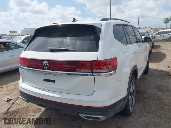 2024 Volkswagen Atlas SE с VIN 1V2WR2CA5RC530054, выставлен на аукционе IAAI как лот 42034203 с пробегом 17 035 миль миль и . История ставок и продаж доступна на DreamBid. Изображение 4.
