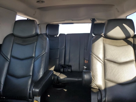2019 Cadillac Escalade Premium Luxury with VIN 1GYS4CKJ2KR305030, listed as a Copart auction lot 87259514 with 82,101 mi miles and Salvage Title. Bid and sale history available at carsss.com. Image 10.