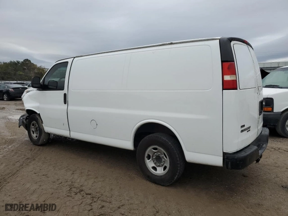 2011 Chevrolet Express Cargo Van with VIN 1GCWGFBA2B1163390, listed as a Copart auction lot 89073595 with 207,978 mi miles and Salvage Title. Bid and sale history available at carsss.com. Image 2.