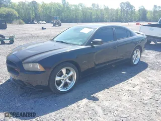 2011 Dodge Charger Road/Track with VIN 2B3CL5CTXBH505387, listed as a IAAI auction lot 42026220 with 205,429 mi miles. Bid and sale history available at carsss.com. Image 2.