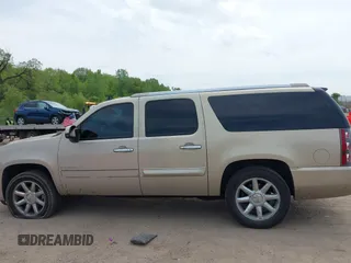 2008 GMC Yukon XL z VIN 1GKFK66878J168801, wystawiony jako IAAI lot #42270097 z przebiegiem 249 455 mil mil oraz . Historia ofert i sprzedaży dostępna na DreamBid. Obrazek 14.