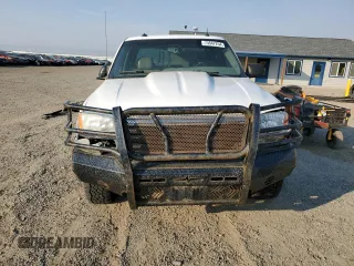 2003 GMC Sierra 1500HD SLT z VIN 1GTGK13U53F217669, wystawiony jako Copart lot #74547254 z przebiegiem 204 966 mil mil oraz Czysty tytuł • Clean title. Historia ofert i sprzedaży dostępna na DreamBid. Obrazek 5.