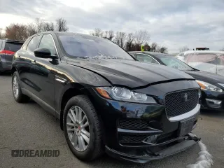 2020 Jaguar F-Pace 25t Prestige with VIN SADCK2FX0LA647878, listed as a Copart auction lot 81964404 with 46,720 mi miles and Salvage title. Bid and sale history available at DreamBid. Image 4.