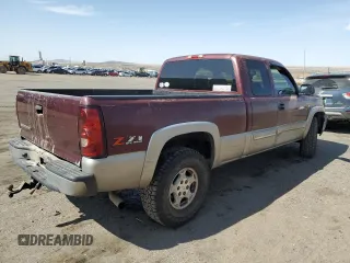 2003 Chevrolet Silverado 1500 LT with VIN 2GCEK19T431231883, listed as a Copart auction lot 51619915 with 272,343 mi miles and Salvage Title. Bid and sale history available at carsss.com. Image 3.