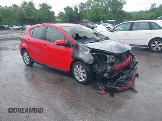 2017 Toyota Prius One z VIN JTDKDTB3XH1591997, wystawiony jako IAAI lot #42248659 z przebiegiem Nie podano mil oraz . Historia ofert i sprzedaży dostępna na DreamBid. Obrazek 1.