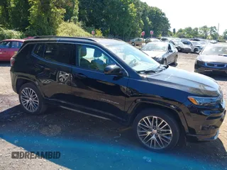 2022 Jeep Compass Limited z VIN 3C4NJDCB8NT191166, wystawiony jako IAAI lot #40284278 z przebiegiem 31 791 mil mil oraz . Historia ofert i sprzedaży dostępna na DreamBid. Obrazek 13.