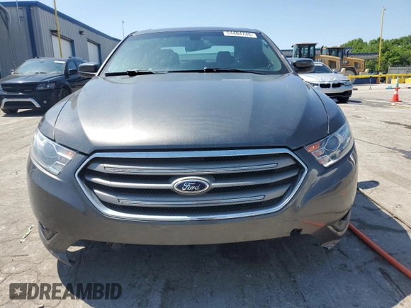 2015 Ford Taurus SEL z VIN 1FAHP2E83FG125234, wystawiony jako Copart lot #54404745 z przebiegiem 107 311 mil mil oraz Szkody całkowita. Historia ofert i sprzedaży dostępna na DreamBid. Obrazek 5.