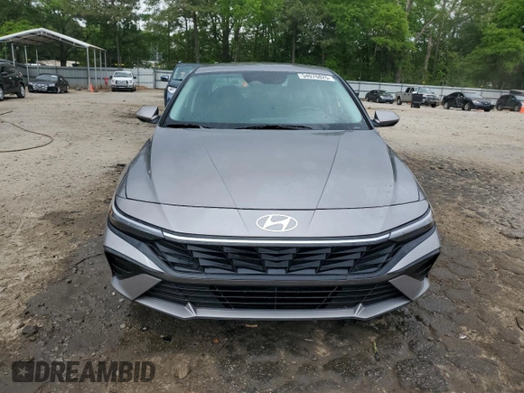 2024 Hyundai Elantra SEL z VIN KMHLM4DG7RU706206, wystawiony jako Copart lot #54076825 z przebiegiem 41 584 mil mil oraz Szkoda całkowita • Salvage title. Historia ofert i sprzedaży dostępna na DreamBid. Obrazek 5.