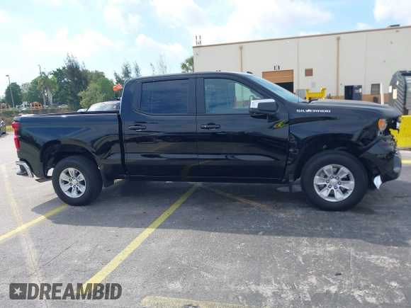 2025 Chevrolet Silverado 1500 LT with VIN 2GCPACEDXS1119156, listed as a IAAI auction lot 41747144 with 11,072 mi miles and . Bid and sale history available at DreamBid. Image 13.