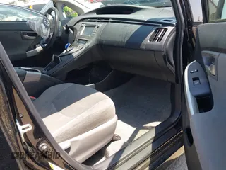 2015 Toyota Prius Four z VIN JTDKN3DU3F1914593, wystawiony jako IAAI lot #42477785 z przebiegiem 127 244 mil mil oraz . Historia ofert i sprzedaży dostępna na DreamBid. Obrazek 5.