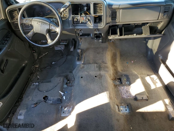 2006 Chevrolet Silverado 2500HD LT1 with VIN 1GCHK23246F133033, listed as a Copart auction lot 84415664 with NaN miles and Salvage Title. Bid and sale history available at carsss.com. Image 8.