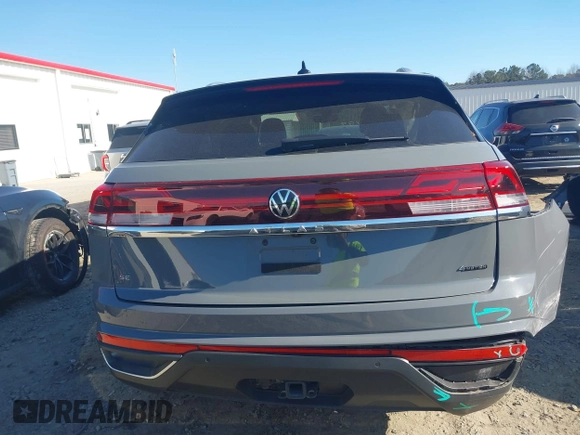 2024 Volkswagen Atlas SE with VIN 1V2KE2CA0RC215057, listed as a IAAI auction lot 41340342 with 21,440 mi miles and . Bid and sale history available at DreamBid. Image 16.