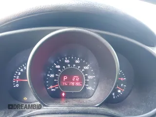 2016 Kia Soul z VIN KNDJN2A26G7839492, wystawiony jako IAAI lot #42211779 z przebiegiem 179 190 mil mil oraz . Historia ofert i sprzedaży dostępna na DreamBid. Obrazek 7.