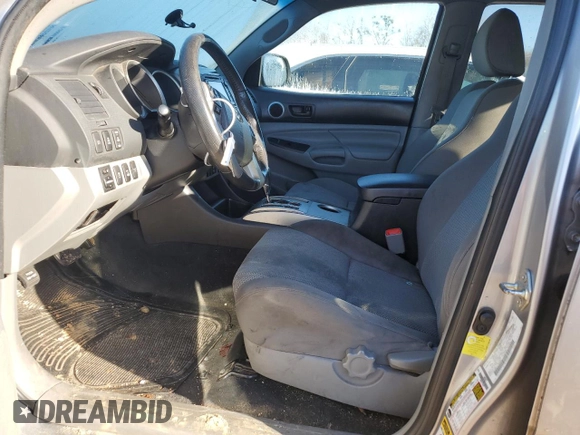 2015 Toyota Tacoma with VIN 5TFLU4EN6FX138638, listed as a Copart auction lot 46865745 with 194,210 mi miles and Salvage Title. Bid and sale history available at DreamBid. Image 7.