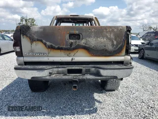 2007 GMC Sierra 3500 SRW Work Trk z VIN 1GTHK33D57F124981, wystawiony jako Copart lot #55975605 z przebiegiem Nie podano mil oraz Nie do naprawy • Non repairable. Historia ofert i sprzedaży dostępna na DreamBid. Obrazek 6.