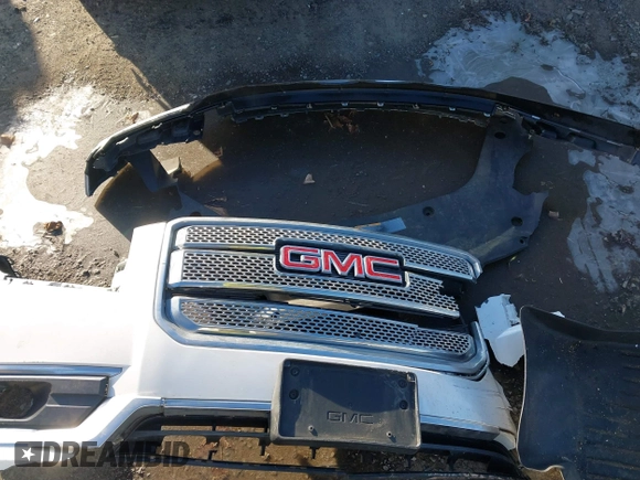 2016 GMC Acadia Denali with VIN 1GKKVTKD9GJ305808, listed as a IAAI auction lot 41586646 with 108,498 mi miles. Bid and sale history available at carsss.com. Image 12.