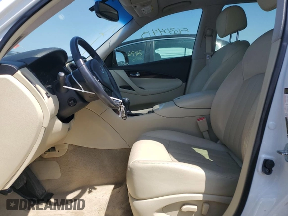 2017 Infiniti QX50 z VIN JN1BJ0RR5HM402806, wystawiony jako Copart lot #56304415 z przebiegiem 48 921 mil mil oraz Szkoda całkowita • Salvage title. Historia ofert i sprzedaży dostępna na DreamBid. Obrazek 7.