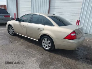 2007 Ford Five Hundred SEL z VIN 1FAFP241X7G119234, wystawiony jako IAAI lot #42142742 z przebiegiem 217 800 mil mil oraz . Historia ofert i sprzedaży dostępna na DreamBid. Obrazek 3.