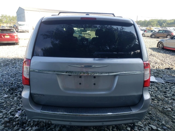 2014 Chrysler Town & Country Touring L with VIN 2C4RC1CG8ER469430, listed as a Copart auction lot 62019264 with 125,241 mi miles and Salvage Title. Bid and sale history available at DreamBid. Image 6.