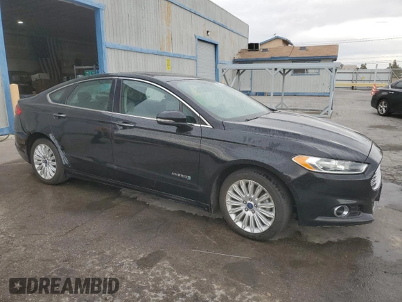 2016 Ford Fusion SE Hybrid with VIN 3FA6P0LU1GR173062, listed as a Copart auction lot 53321515 with 240,767 mi miles and Clean Title. Bid and sale history available at carsss.com. Image 4.