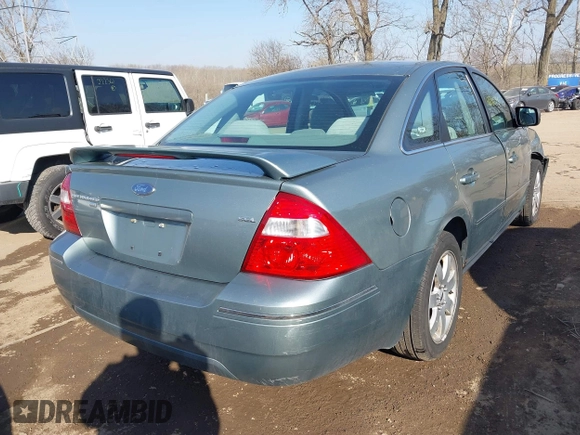2006 Ford Five Hundred SEL with VIN 1FAFP27196G100488, listed as a IAAI auction lot 41781274 with 170,232 mi miles. Bid and sale history available at carsss.com. Image 4.