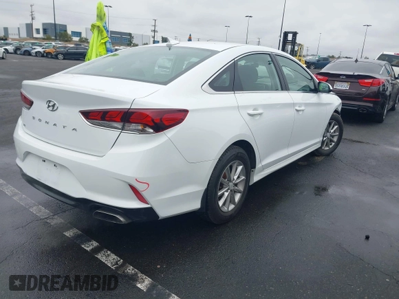 2018 Hyundai Sonata SE z VIN 5NPE24AF8JH693284, wystawiony jako IAAI lot #42184788 z przebiegiem 90 562 mil mil oraz . Historia ofert i sprzedaży dostępna na DreamBid. Obrazek 4.