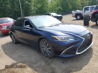 2019 Lexus ES 350 with VIN 58ABZ1B15KU015331, listed as a IAAI auction lot 42454741 with 84,546 mi miles and . Bid and sale history available at DreamBid. Image 1.