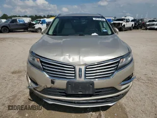 2017 Lincoln MKC Select z VIN 5LMCJ2C96HUL19657, wystawiony jako Copart lot #54157965 z przebiegiem 142 646 mil mil oraz Szkoda całkowita • Salvage title. Historia ofert i sprzedaży dostępna na DreamBid. Obrazek 5.