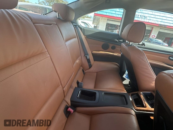 2009 BMW 3 Series 328i xDrive z VIN WBAWC33559PU83366, wystawiony jako Copart lot #43024615 z przebiegiem 15 155 mil mil oraz Czysty tytuł • Clean title. Historia ofert i sprzedaży dostępna na DreamBid. Obrazek 6.