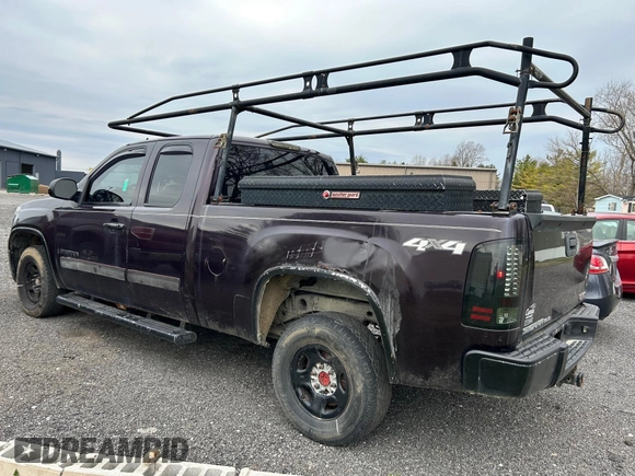 2009 GMC Sierra 1500 SLE with VIN 2GTEK290891119883, listed as a IAAI auction lot 41918190 with 189,713 mi miles. Bid and sale history available at carsss.com. Image 3.