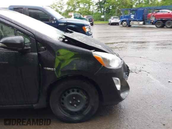 2015 Toyota Prius One z VIN JTDKDTB30F1101631, wystawiony jako IAAI lot #42331068 z przebiegiem 156 631 mil mil oraz . Historia ofert i sprzedaży dostępna na DreamBid. Obrazek 22.