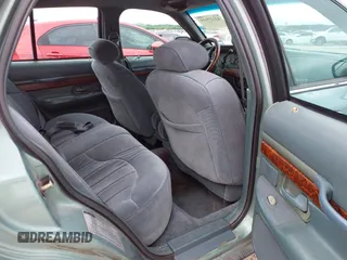 1997 Mercury Grand Marquis GS z VIN 2MELM74W8VX735986, wystawiony jako IAAI lot #42127919 z przebiegiem 135 895 mil mil oraz . Historia ofert i sprzedaży dostępna na DreamBid. Obrazek 8.