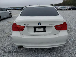 2011 BMW 3 Series 328i z VIN WBAPH7G53BNM58989, wystawiony jako Copart lot #79000604 z przebiegiem Nie podano mil oraz Nie do naprawy • Non repairable. Historia ofert i sprzedaży dostępna na DreamBid. Obrazek 6.