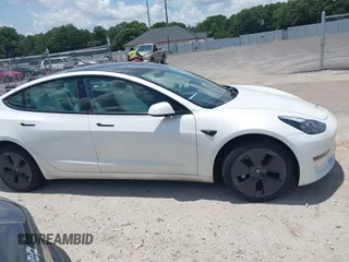 2023 Tesla Model 3 с VIN 5YJ3E1EA0PF483099, выставлен на аукционе IAAI как лот 42545197 с пробегом 72 592 миль миль и . История ставок и продаж доступна на DreamBid. Изображение 13.