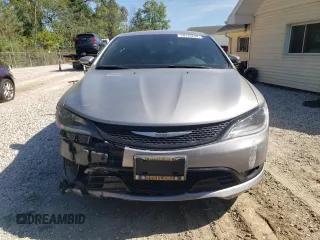 2015 Chrysler 200 S with VIN 1C3CCCBB6FN620517, listed as a Copart auction lot 70139224 with 117,414 mi miles and Salvage Title. Bid and sale history available at DreamBid. Image 5.