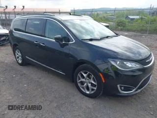2017 Chrysler Pacifica Touring L z VIN 2C4RC1BG4HR534733, wystawiony jako IAAI lot #42286142 z przebiegiem 85 471 mil mil oraz . Historia ofert i sprzedaży dostępna na DreamBid. Obrazek 1.