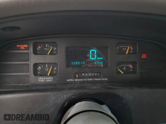 1995 Chevrolet Caprice with VIN 1G1BL52P5SR146120, listed as a Copart auction lot 50930555 with 938,938 mi miles and Non repairable. Bid and sale history available at DreamBid. Image 9.