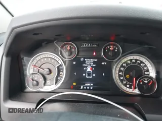 2017 Ram 1500 Big Horn z VIN 1C6RR7GT2HS721143, wystawiony jako IAAI lot #41634614 z przebiegiem 141 991 mil mil oraz . Historia ofert i sprzedaży dostępna na DreamBid. Obrazek 7.