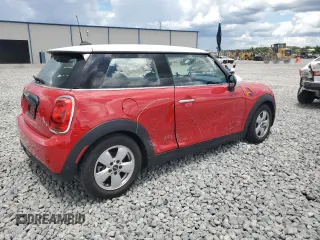 2019 MINI Hardtop Cooper с VIN WMWXP5C59K2H32200, выставлен на аукционе Copart как лот 62557905 с пробегом 17 257 миль миль и Списание • Salvage title. История ставок и продаж доступна на DreamBid. Изображение 3.