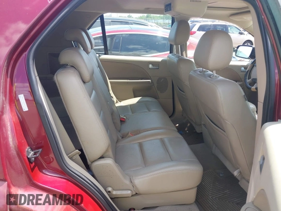 2007 Ford Freestyle Limited z VIN 1FMDK06197GA20062, wystawiony jako IAAI lot #42391750 z przebiegiem 119 404 mil mil oraz . Historia ofert i sprzedaży dostępna na DreamBid. Obrazek 8.