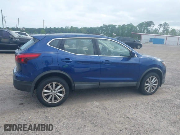 2017 Nissan Rogue Sport SL with VIN JN1BJ1CR7HW101392, listed as a IAAI auction lot 42142211 with 108,869 mi miles. Bid and sale history available at carsss.com. Image 13.
