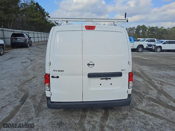 2014 Nissan NV200 SV with VIN 3N6CM0KN2EK692690, listed as a Copart auction lot 44017865 with 145,311 mi miles and Clean Title. Bid and sale history available at carsss.com. Image 6.