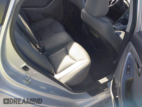 2013 Hyundai Elantra GLS с VIN KMHDH4AE9DU686917, выставлен на аукционе IAAI как лот 42039008 с пробегом Не указан миль и . История ставок и продаж доступна на DreamBid. Изображение 8.