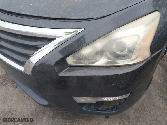 2013 Nissan Altima 2.5 SL with VIN 1N4AL3AP5DN437340, listed as a IAAI auction lot 41929431 with 196,520 mi miles. Bid and sale history available at carsss.com. Image 14.