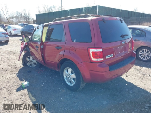 2008 Ford Escape XLT с VIN 1FMCU93128KC67811, выставлен на аукционе IAAI как лот 41994420 с пробегом 128 289 миль миль и . История ставок и продаж доступна на DreamBid. Изображение 3.