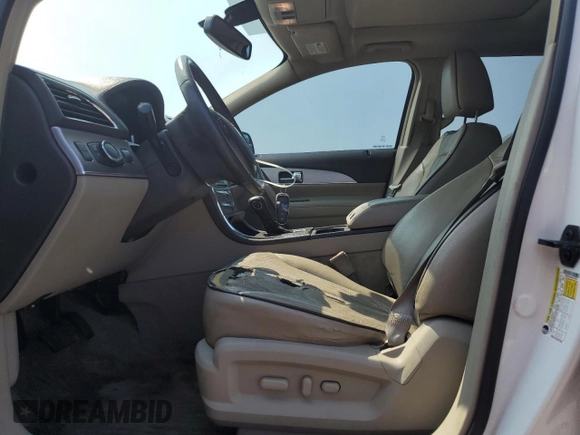 2011 Lincoln MKX with VIN 2LMDJ8JK3BBJ33995, listed as a Copart auction lot 69060004 with 188,962 mi miles and Salvage Title. Bid and sale history available at DreamBid. Image 7.