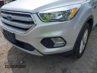2017 Ford Escape SE z VIN 1FMCU9GD3HUA74463, wystawiony jako IAAI lot #42496171 z przebiegiem 160 534 mil mil oraz . Historia ofert i sprzedaży dostępna na DreamBid. Obrazek 6.