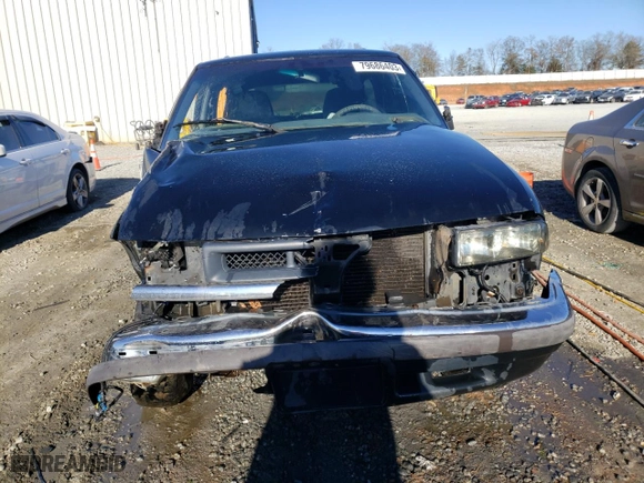 2000 Chevrolet Blazer LS with VIN 1GNCS18W4YK247518, listed as a Copart auction lot 79686403 with 235,660 mi miles and Non Repairable. Bid and sale history available at carsss.com. Image 5.