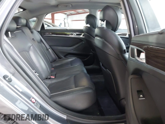 2015 Hyundai Genesis 3.8L with VIN KMHGN4JE8FU071736, listed as a IAAI auction lot 41732022 with 92,361 mi miles. Bid and sale history available at carsss.com. Image 8.