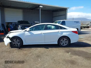 2014 Hyundai Sonata GLS with VIN 5NPEB4AC7EH847186, listed as a IAAI auction lot 41071947 with Not Provided miles and . Bid and sale history available at carsss.com. Image 13.